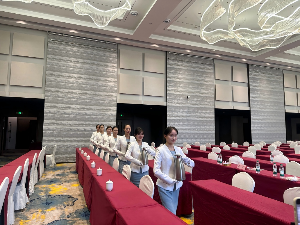 南昌能容纳200人开会的酒店推荐：格林缦旅大酒店800㎡无柱宴会厅